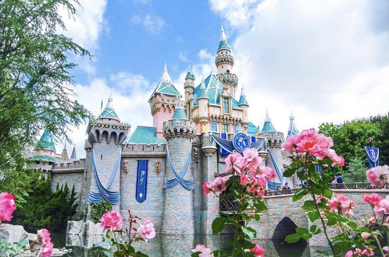 カリフォルニア ディズニーパークのトリビア5選 アナハイムのパークに隠されたストーリーの カリフォルニア ディズニーパークのトリビア5選 アナハイムのパークに隠されたストーリーの