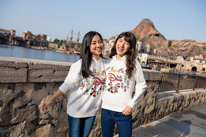 通り 始まり ライトニング ディズニー パーカー コーデ 秋 Texastreeproject Org