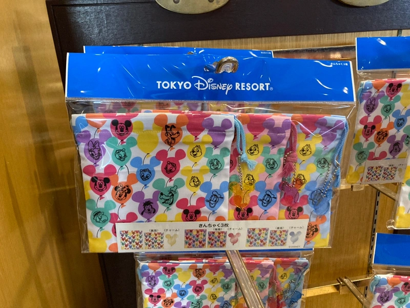 22 ディズニーで買える巾着 きんちゃく グッズまとめ 使い分けができる巾着セットも 22 ディズニーで買える巾着 きんちゃく グッズまとめ 使い分けができる巾着セットも