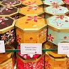 キャステル 【シンガポール】チャンギ国際空港で買えるお土産9選！紅茶、パイナップルタルト、スタバグッズも♪