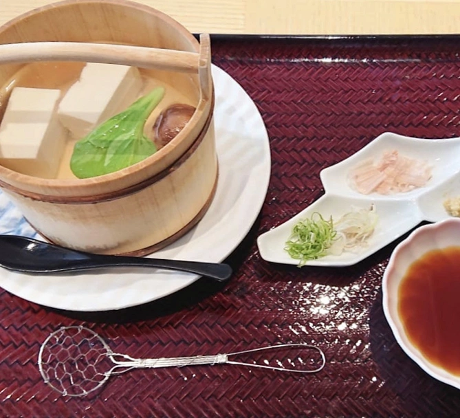 湯豆腐 