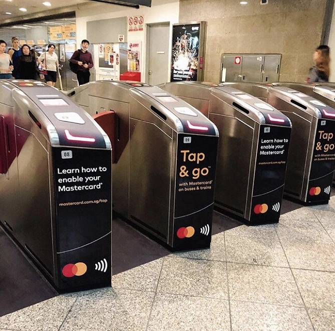 シンガポールの交通機関