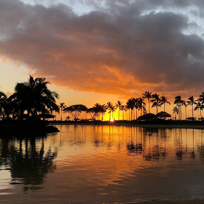 ヒルトン・ハワイアン・ビレッジ・ワイキキ・ビーチ・リゾート　夕日