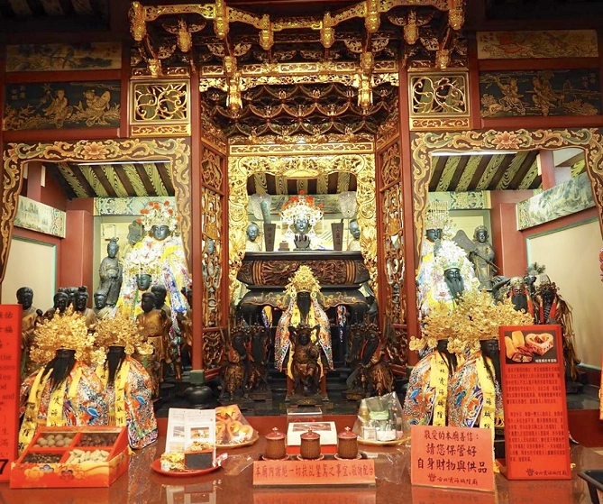城隍夫人 