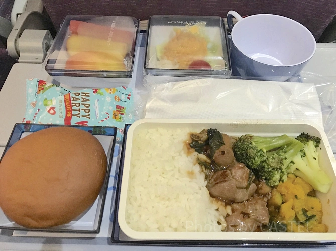 チャイナエアラインの機内食（往路）