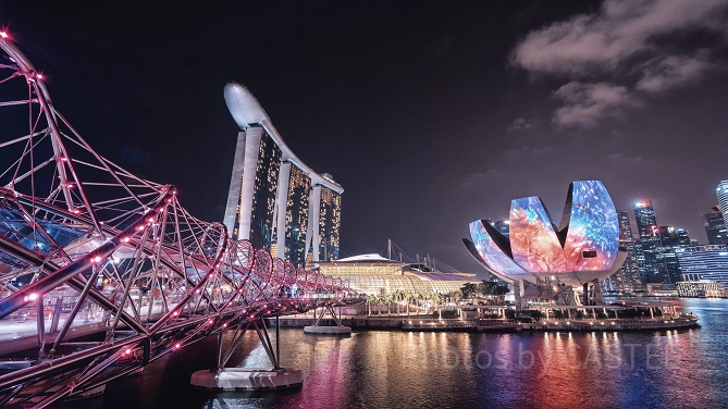 シンガポールを象徴するマリーナエリアの美しい夜景