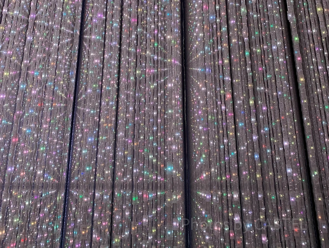 チームラボアプリで楽しめる「The Infinite Crystal Universe」