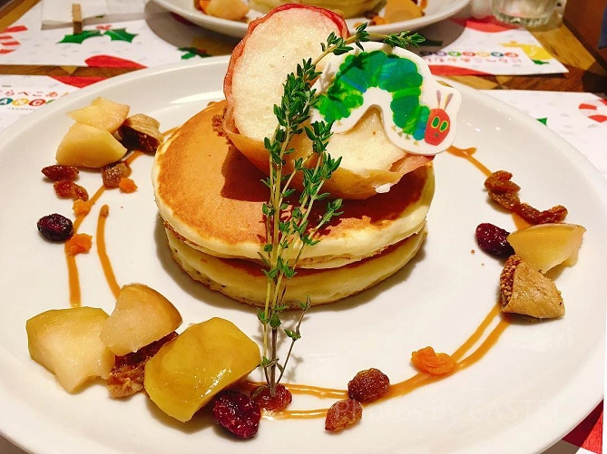 はらぺこあおむし「焼きりんごのパンケーキ」