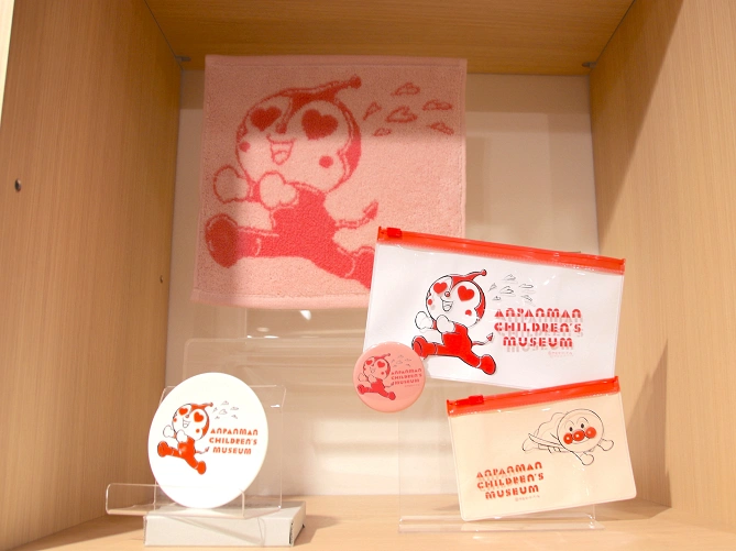 【最新】横浜アンパンマンミュージアムのお土産グッズ75選！おもちゃ、雑貨、お菓子を紹介♪