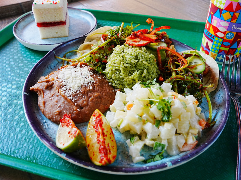 アナハイムディズニーのレストラン予約徹底解説！時差を攻略しキャラダイを確実に取る方法◎キャラクターダイニングやショーとのパッケージも！