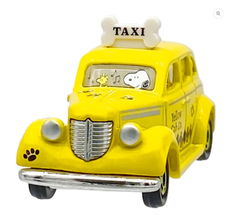 スヌーピーのトミカ