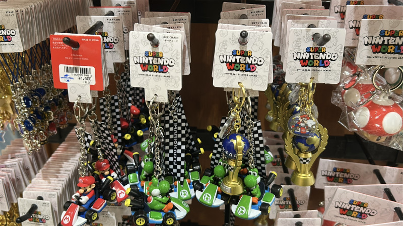 ヨッシーマリオカートのキーチェーン