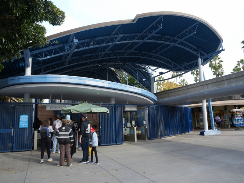 ディズニーランド・モノレールのダウンタウンディズニー駅