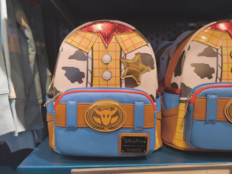 アナハイムディズニーラウンジフライ（Loungefly）：ウッディ