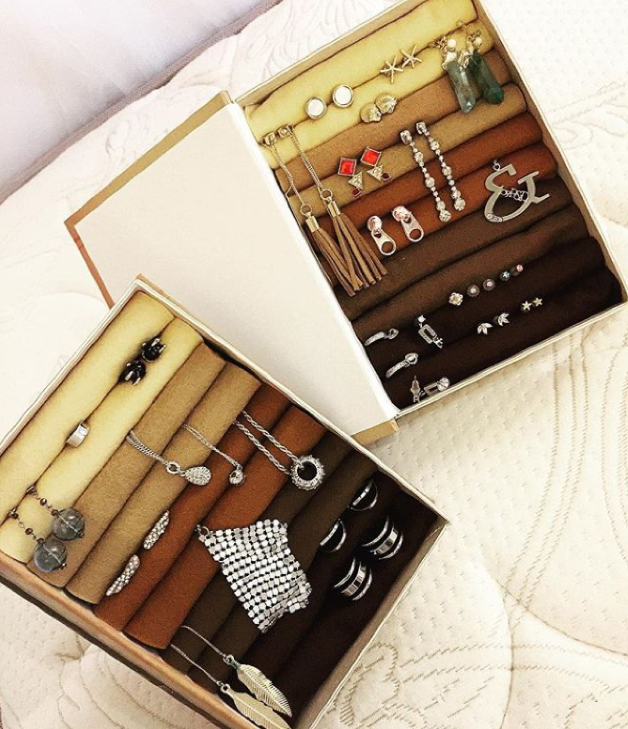 Diyで自分だけのアクセサリーケースに キャステル Castel ディズニー情報