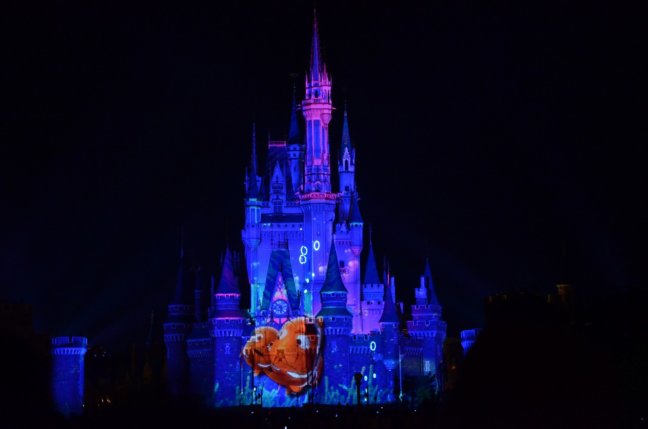 ニモとマーリンの家族愛 キャステル Castel ディズニー情報