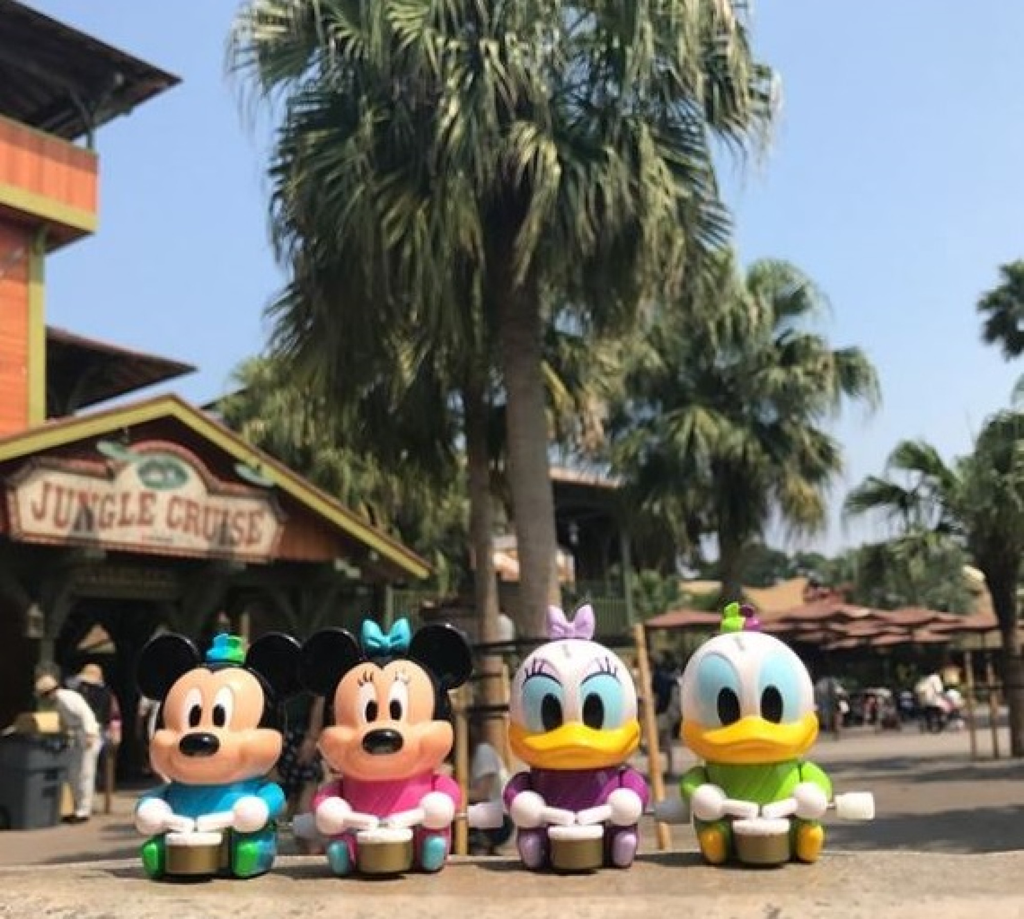 ディズニーキャラクターが大集合のガチャガチャ キャステル Castel ディズニー情報