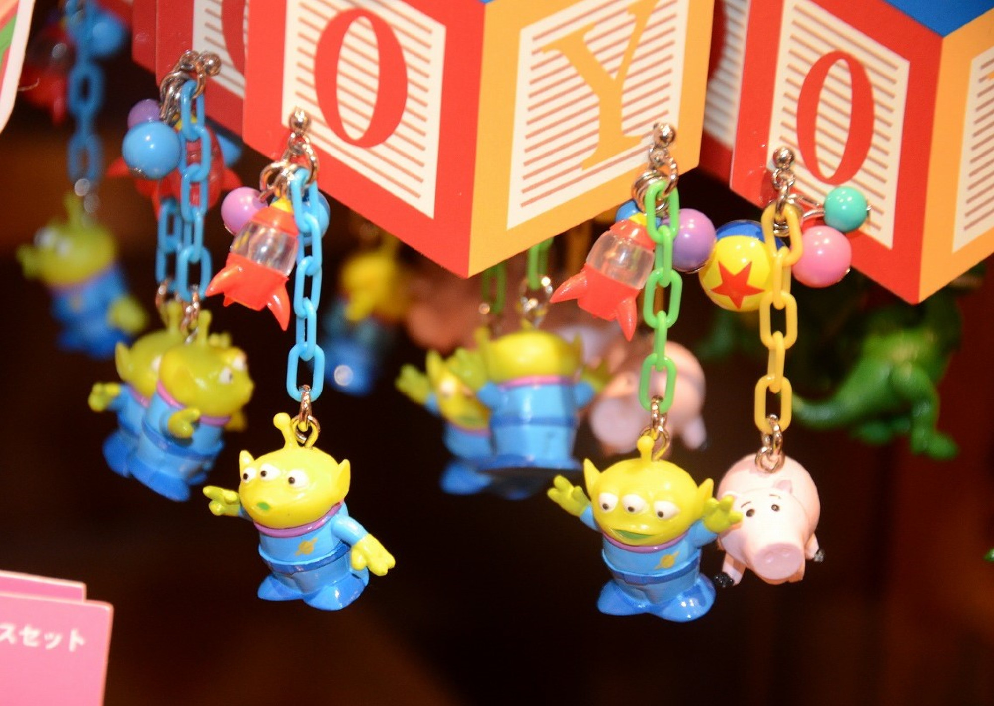 リトルグリーンメン キャステル Castel ディズニー情報