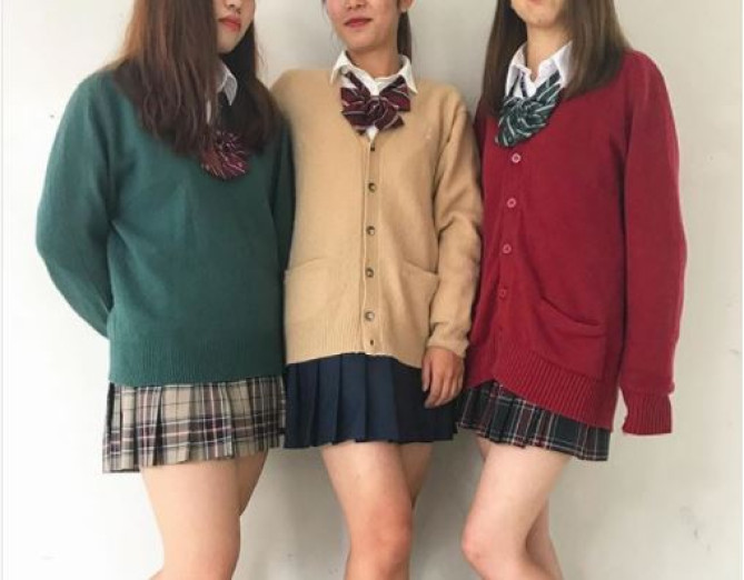 ユニーク可愛い 制服 コーデ 人気のファッショントレンド