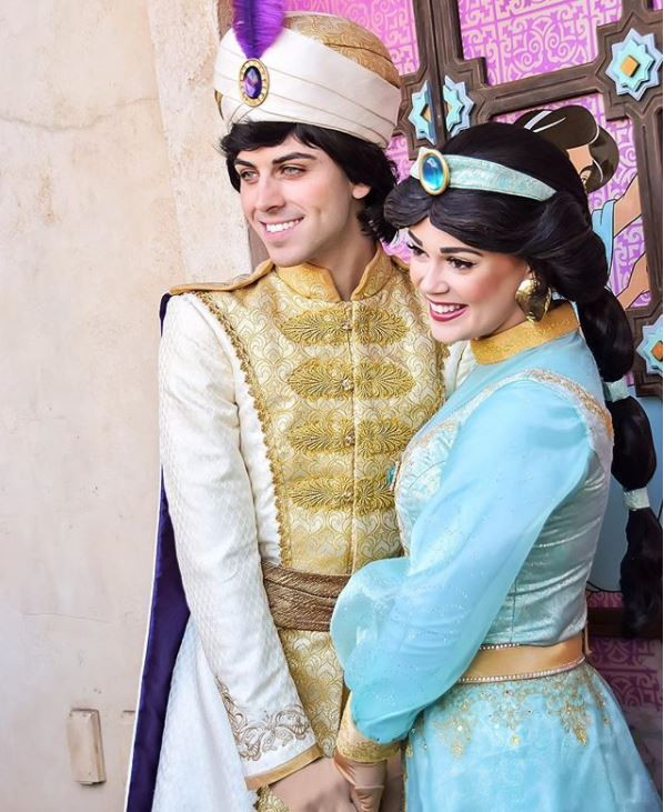 アラジン キャステル Castel ディズニー情報