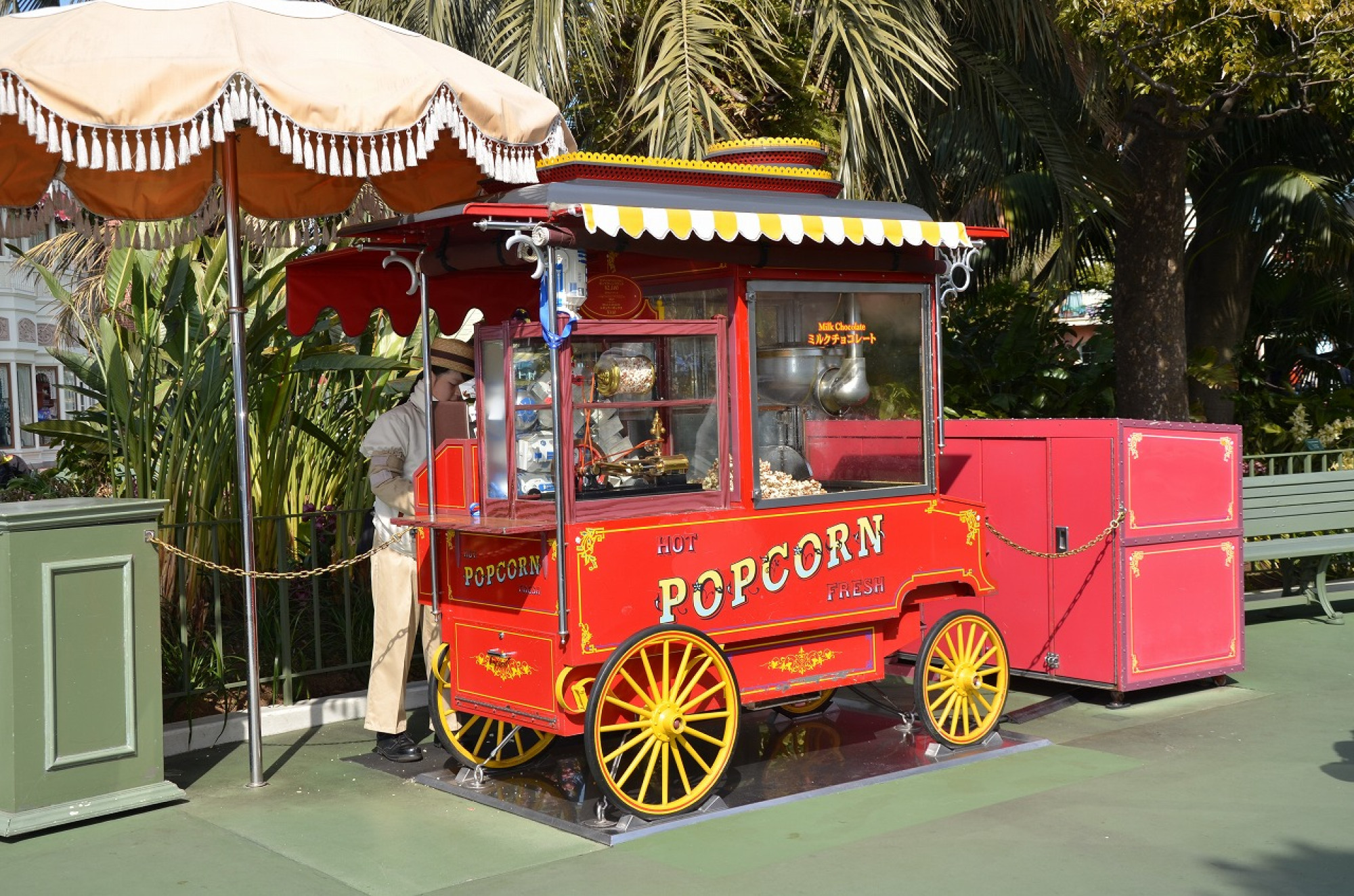 ディズニーランドのポップコーンバケット キャステル Castel ディズニー情報