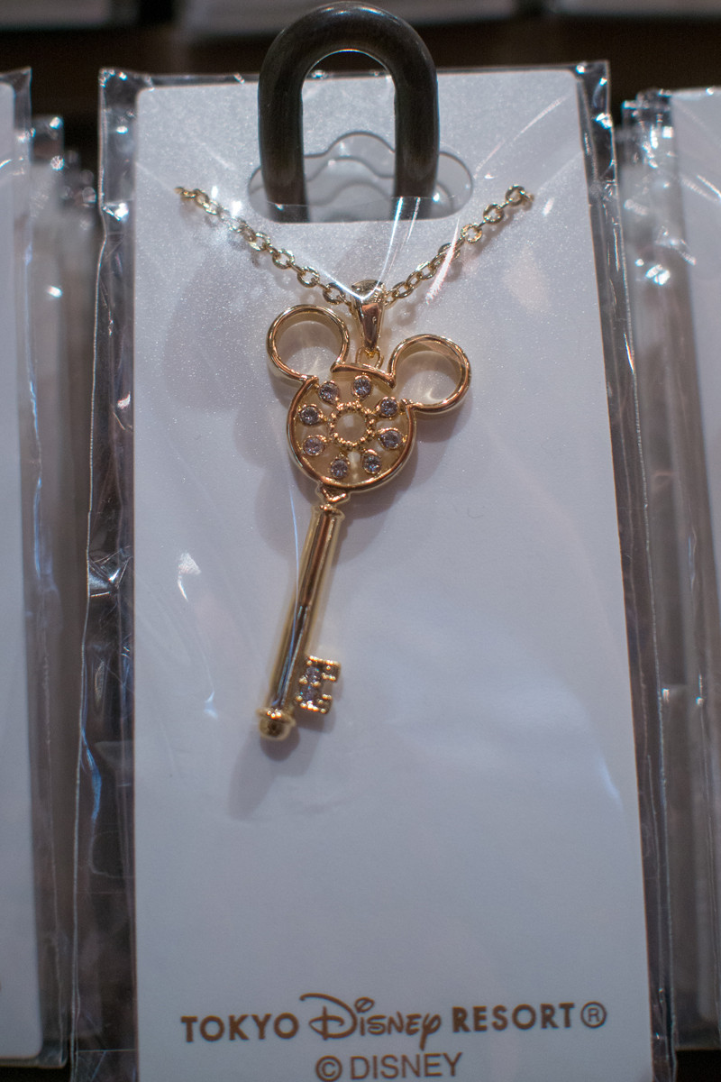 ミッキー鍵型ネックレス キャステル Castel ディズニー情報