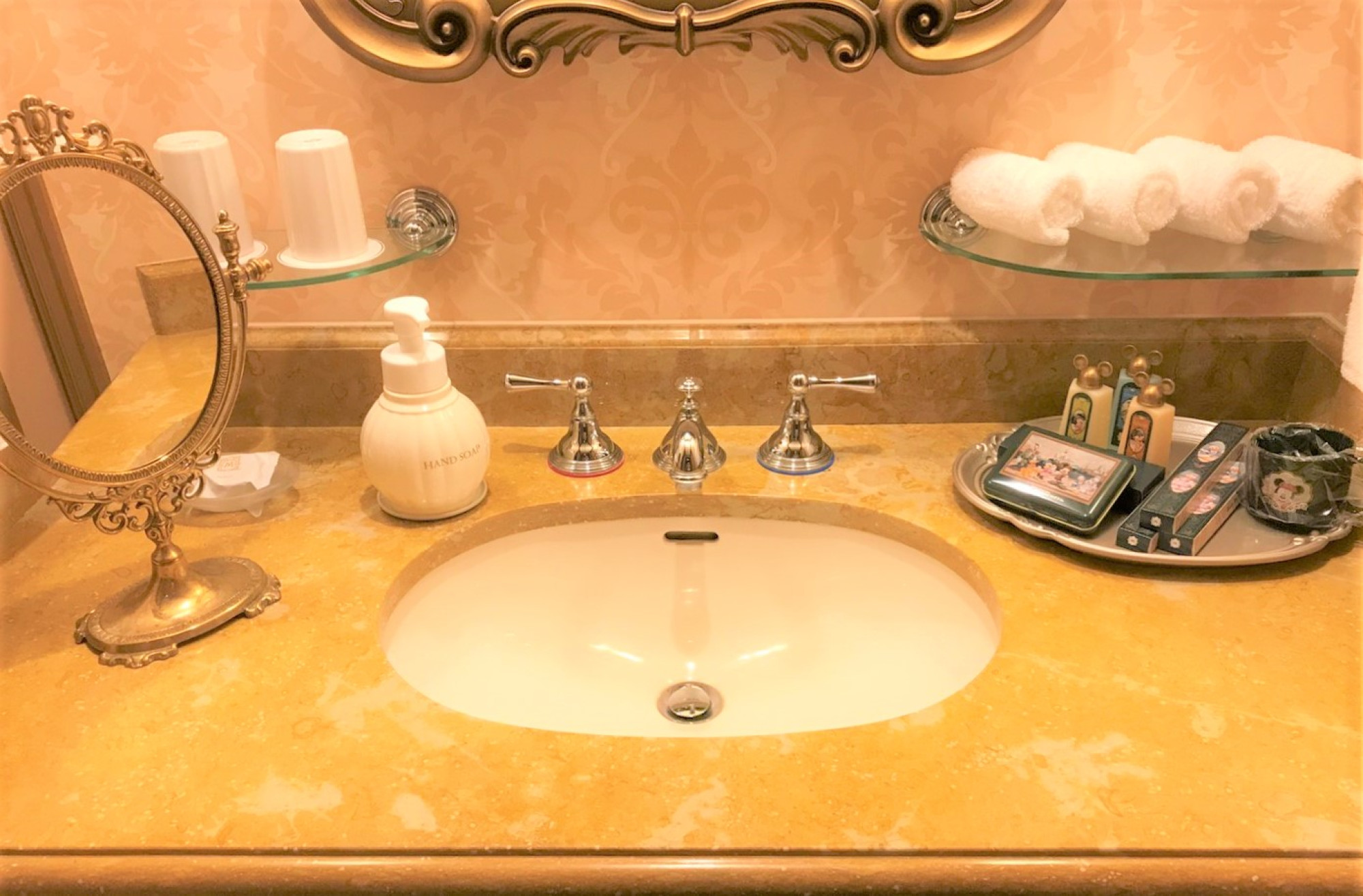 駐車場のトイレ 自販機情報 キャステル Castel ディズニー情報