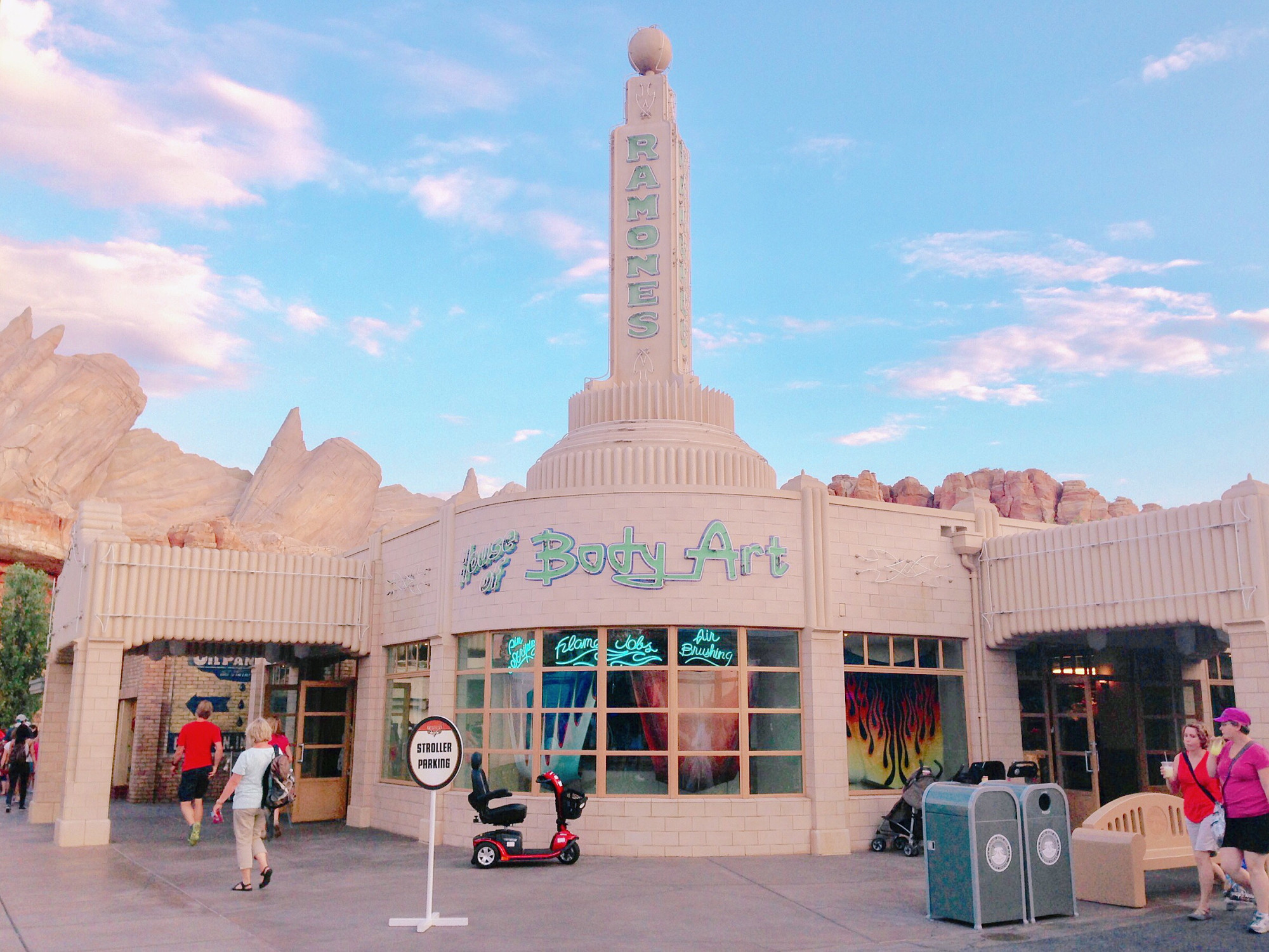 ラモーンズ ボディペイント キャステル Castel ディズニー情報