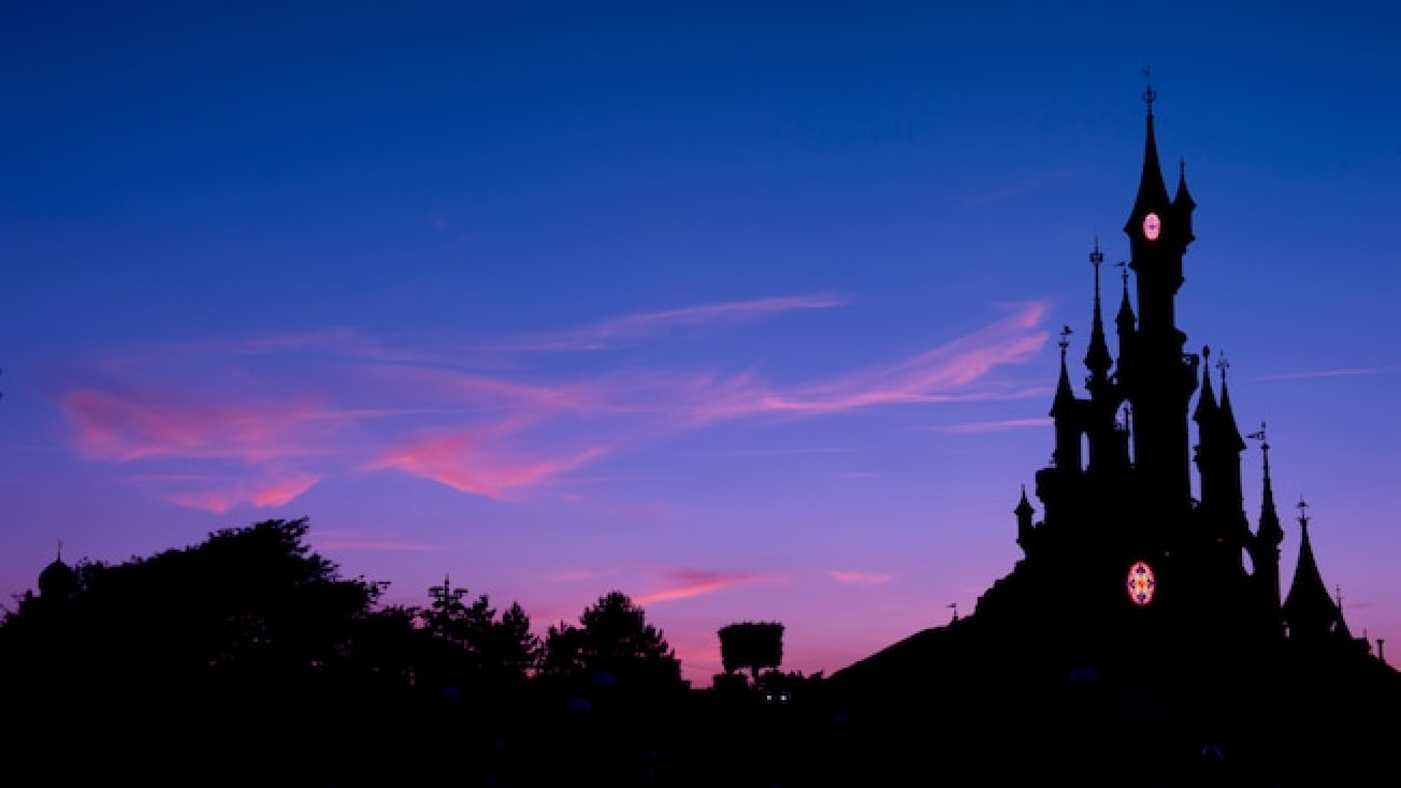 ディズニーランド パリの夜景 キャステル Castel ディズニー情報
