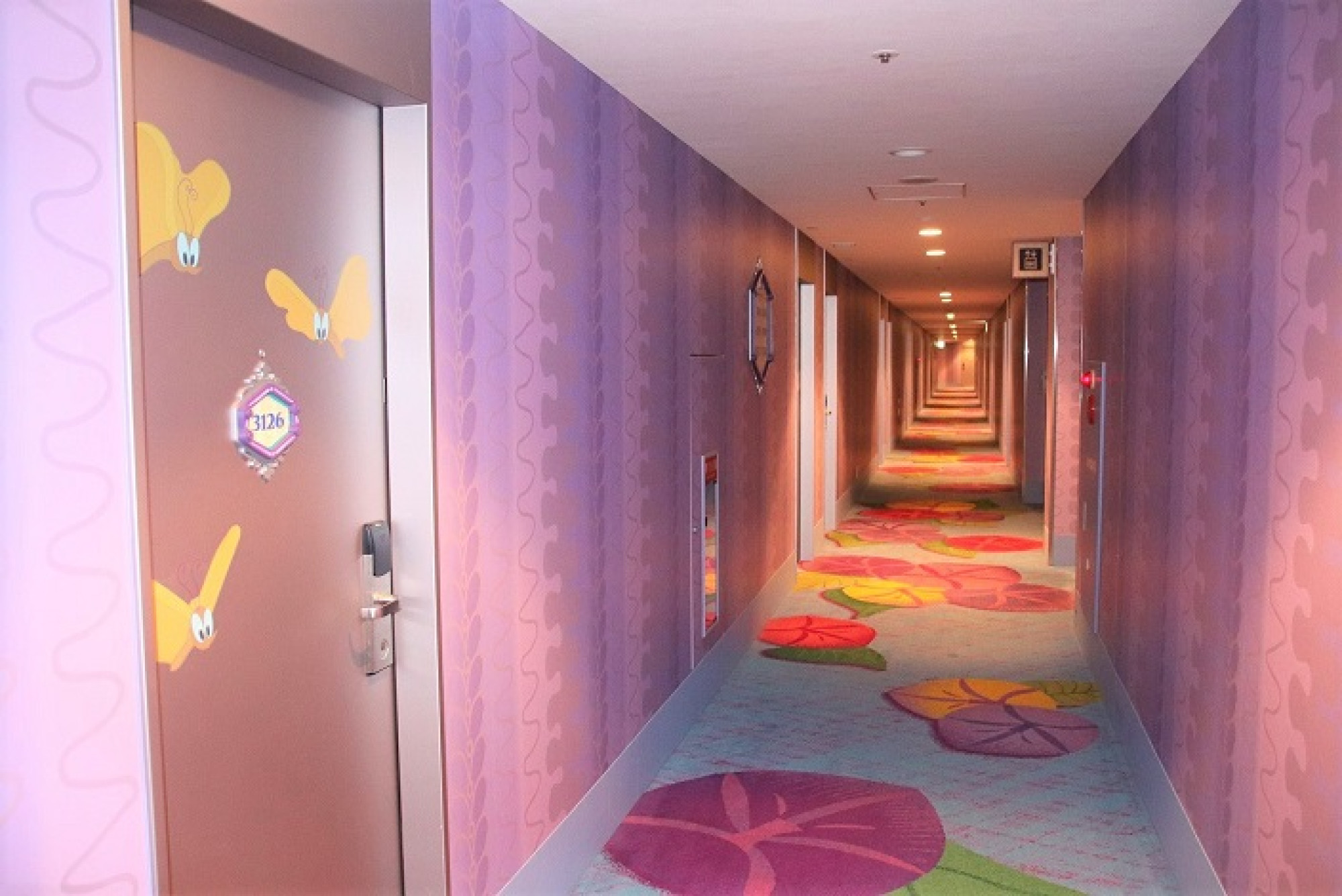 東京ディズニーセレブレーションホテルは廊下もかわいい キャステル Castel ディズニー情報