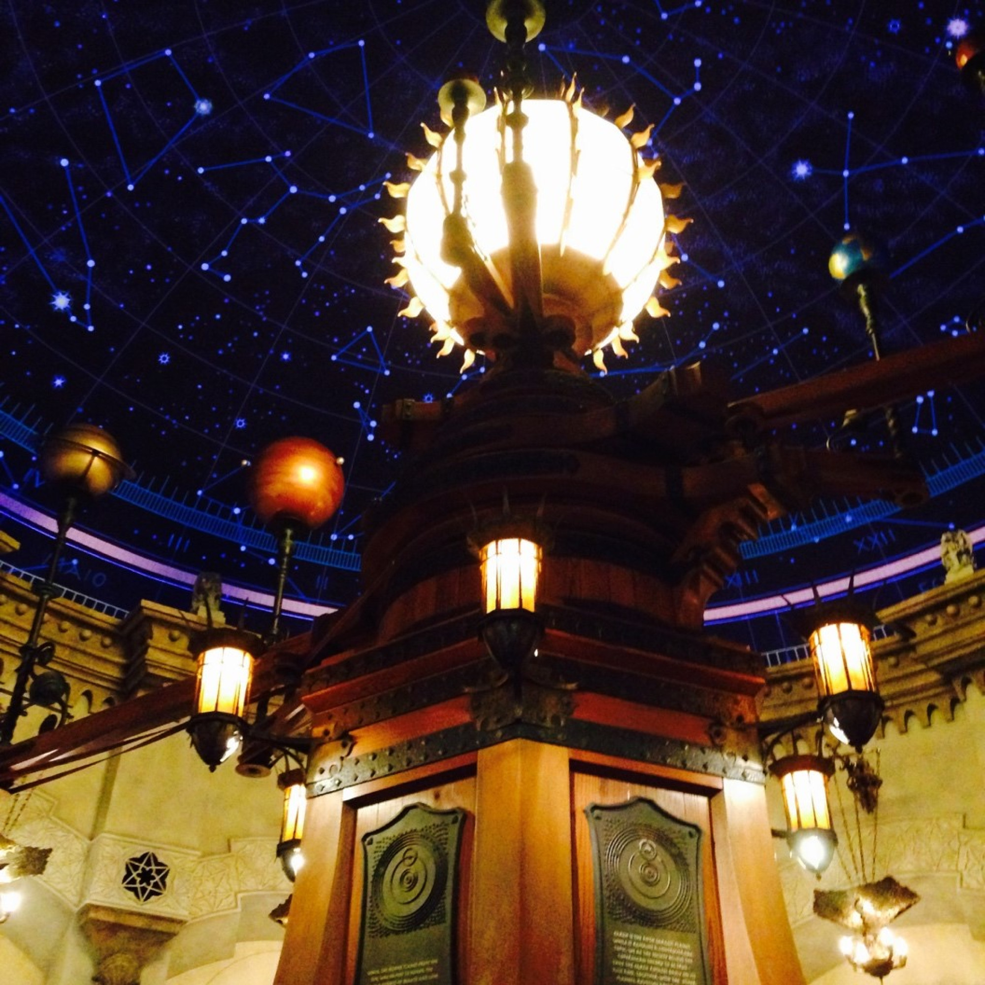 ここはどこでしょう あなたはわかるかな キャステル Castel ディズニー情報