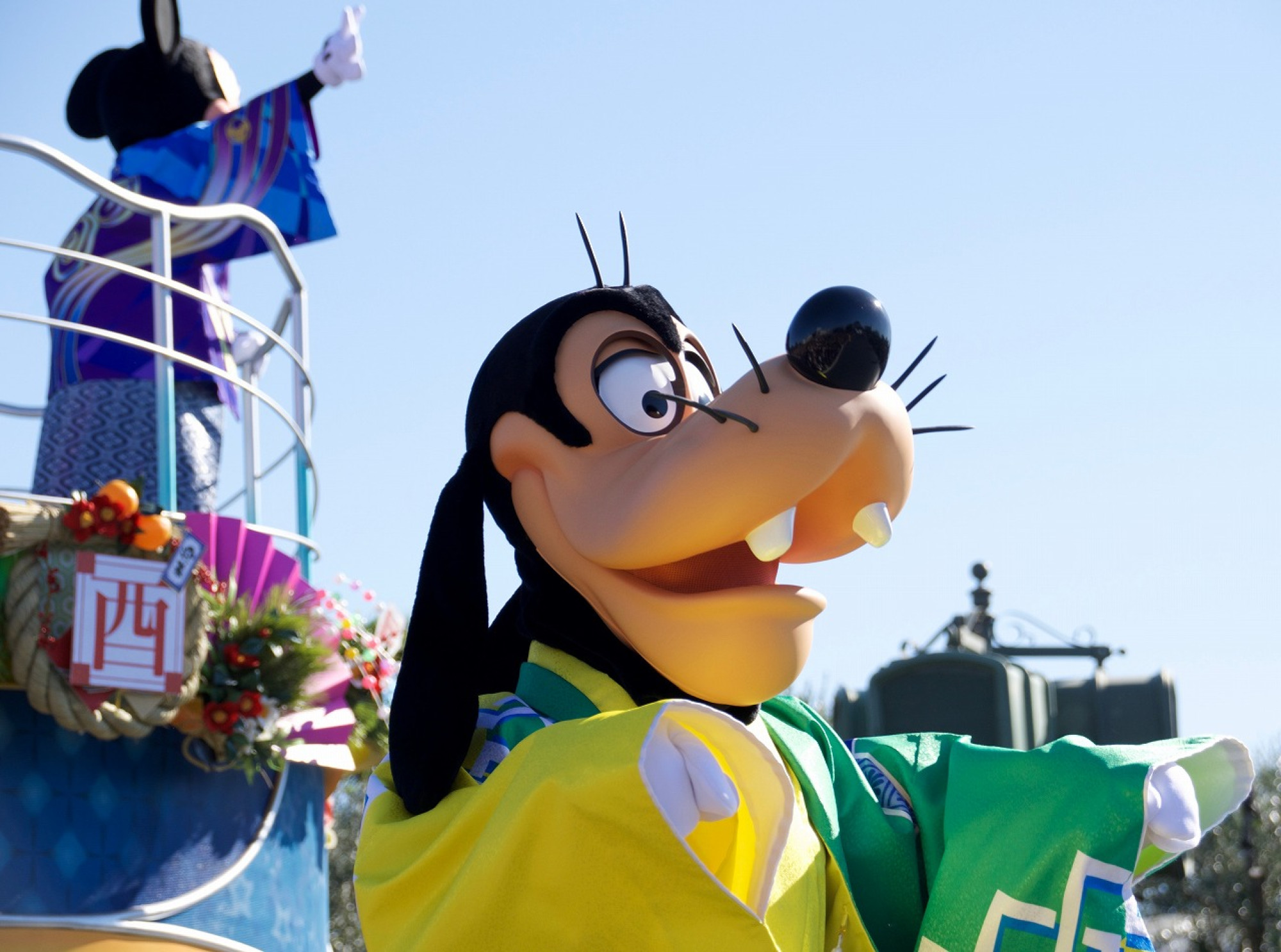 お正月ディズニー のグーフィー キャステル Castel ディズニー情報