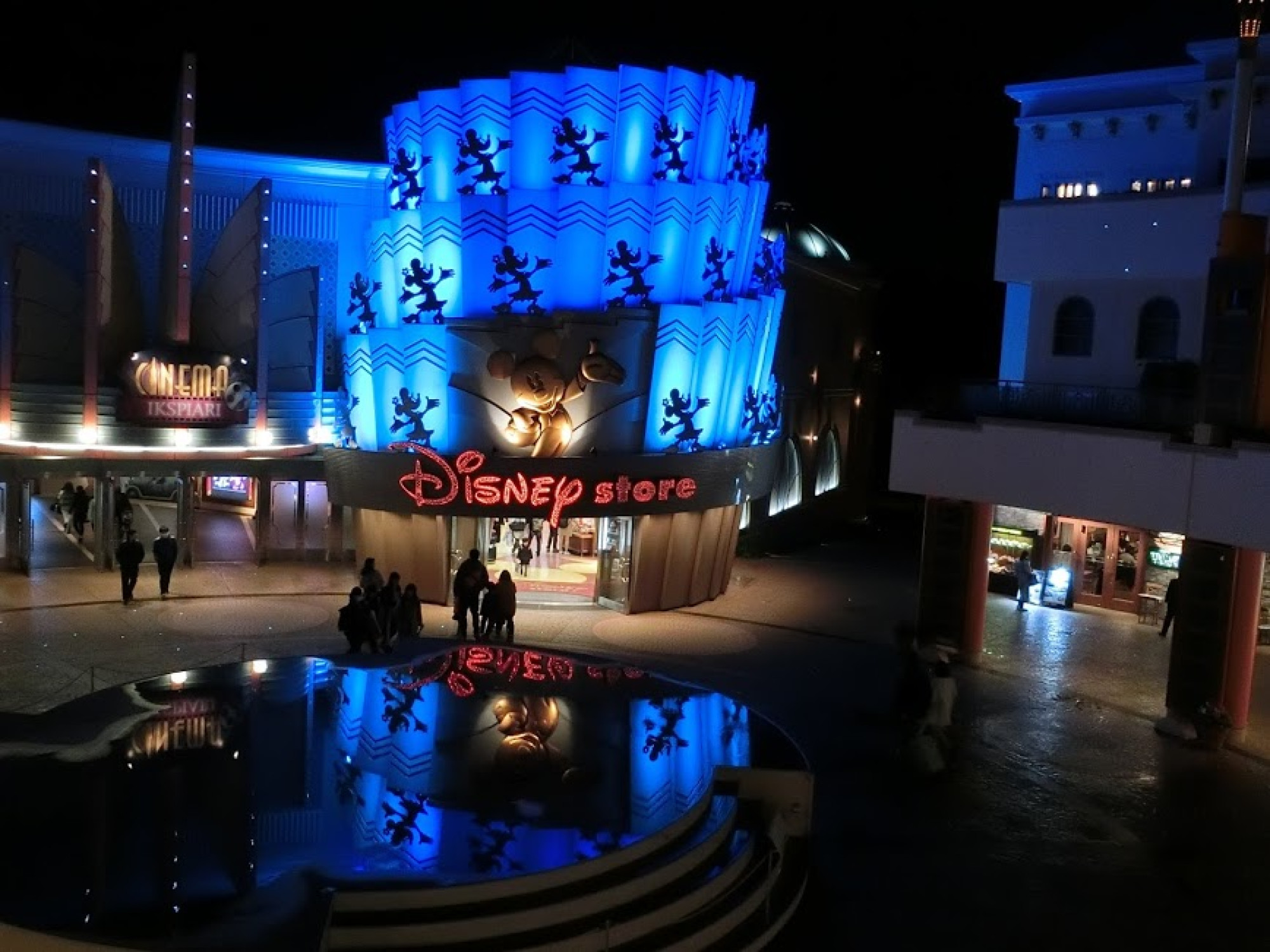 イクスピアリのディズニーストア キャステル Castel ディズニー情報