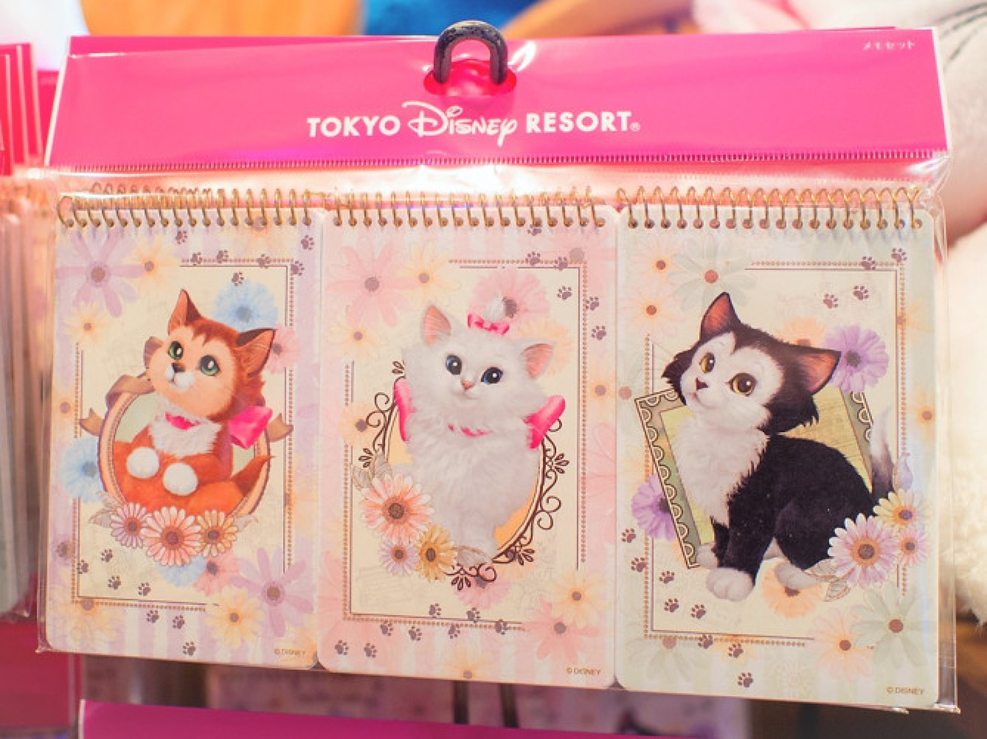 ディズニーの猫グッズ キャステル Castel ディズニー情報