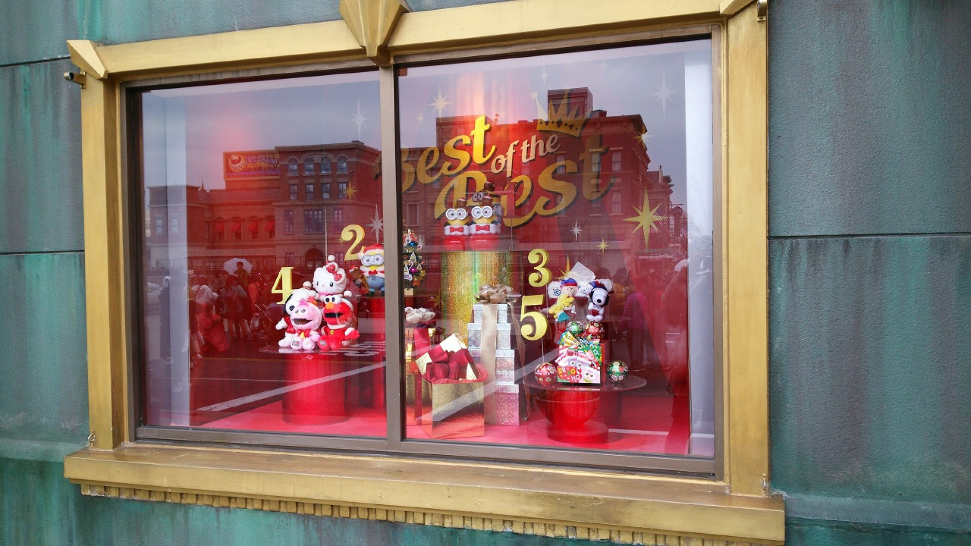 Usj ユニバーサル スタジオ スーベニア のショーウインドウからもお土産ランキングが確認できる キャステル Castel ディズニー情報 Usj ユニバーサル スタジオ スーベニア のショーウインドウからもお土産ランキングが確認できる キャステル Castel ディズニー情報