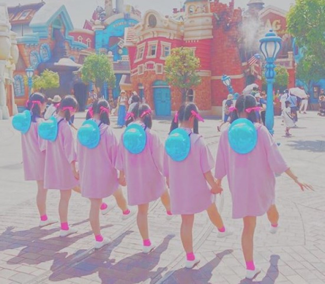 上 中学生 ディズニー お 揃い コーデ 4 人