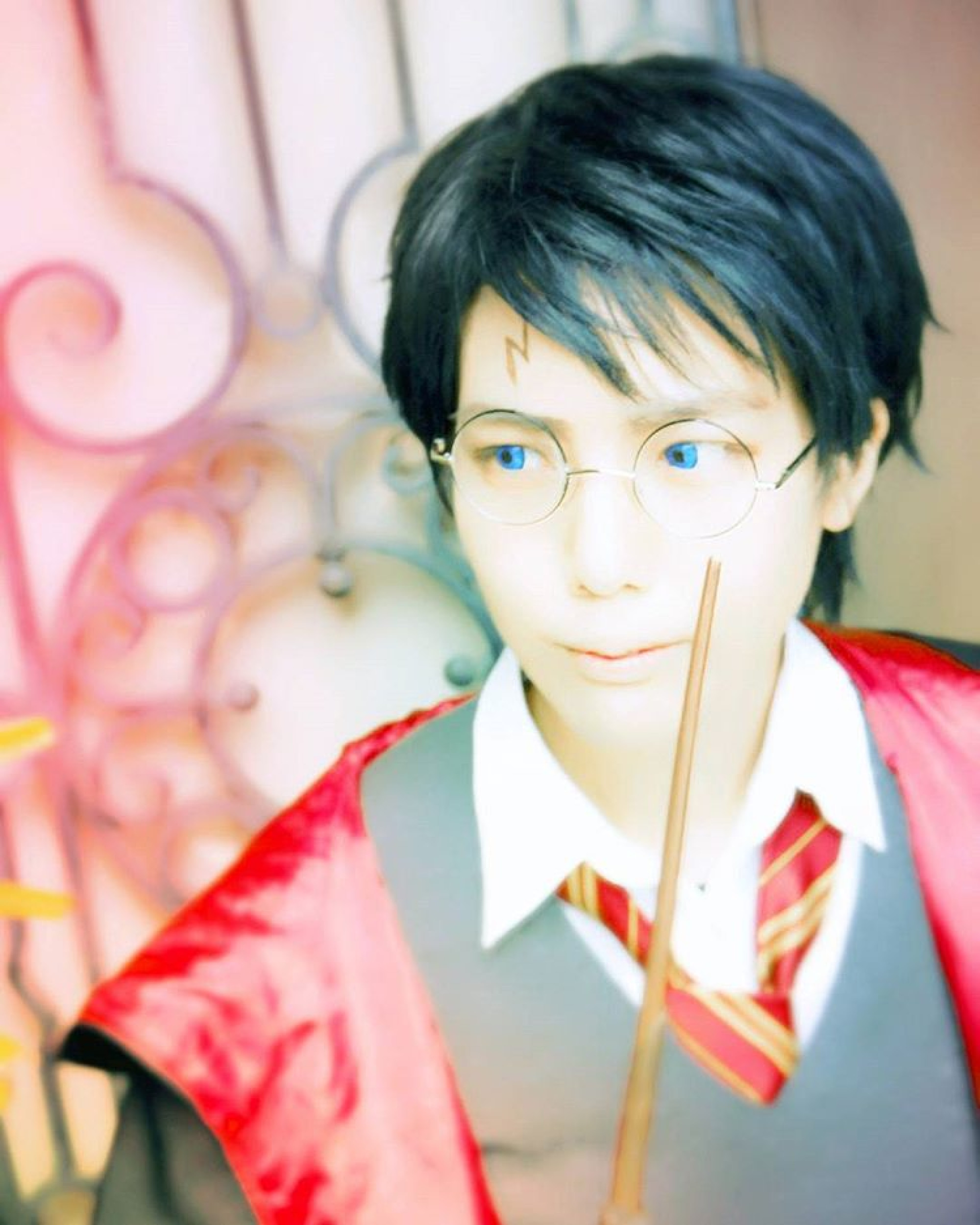 ハリーポッターコスプレ 額の傷メイク キャステル Castel ディズニー情報