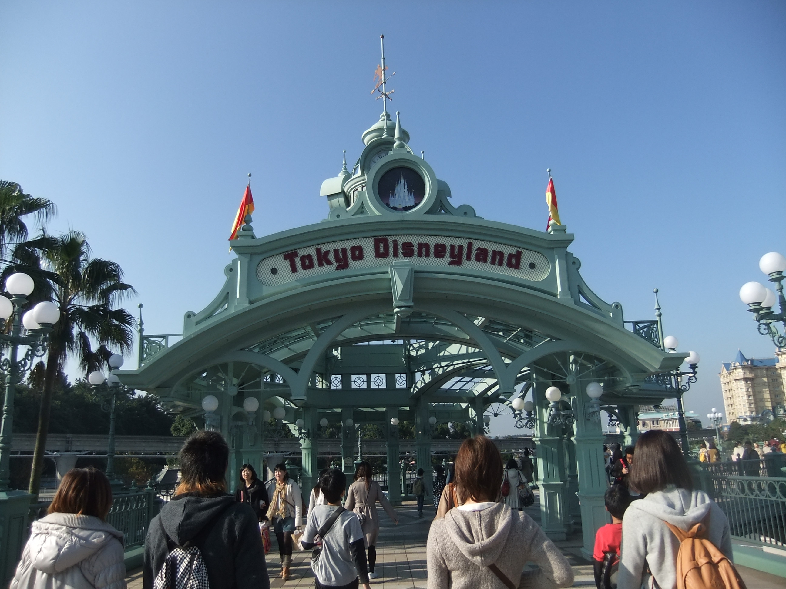 ディズニーランドの開園時間 オープンが早くなるときがある 開園時間と混雑 工事の関係性まとめ