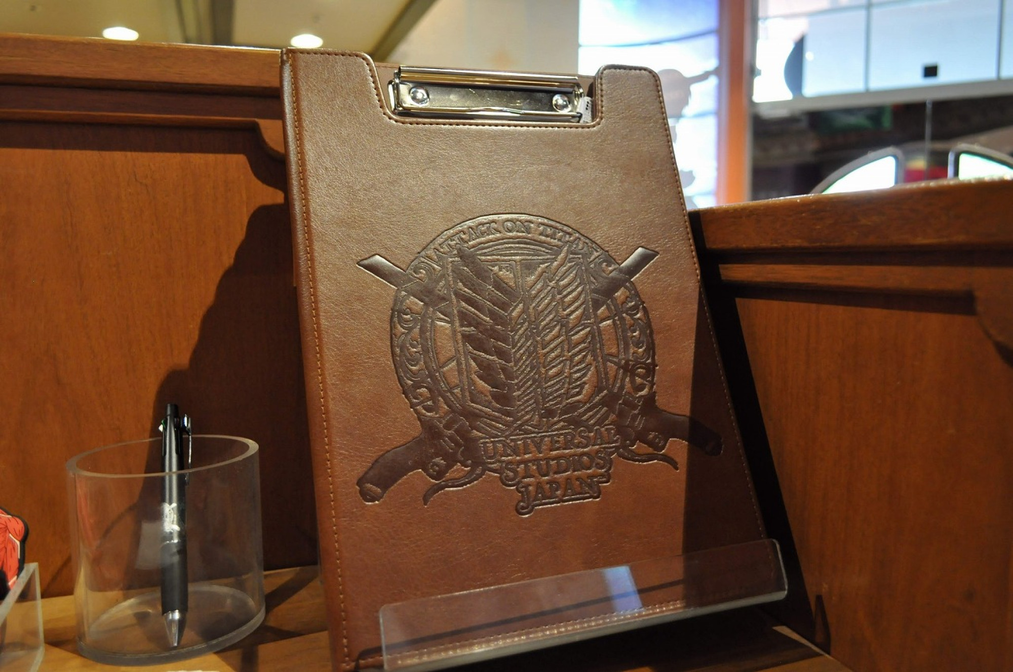 進撃の巨人 バインダー Usj キャステル Castel ディズニー情報