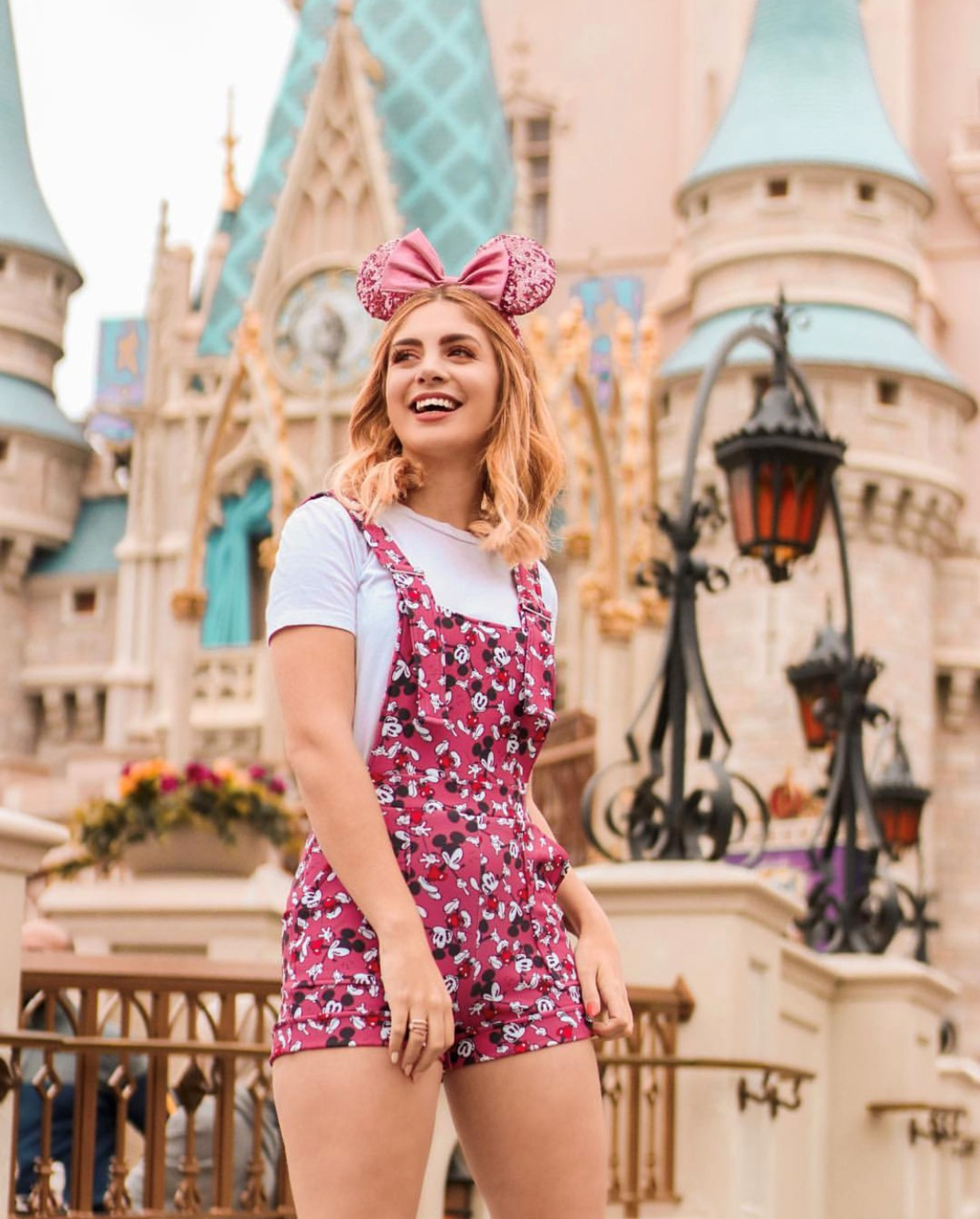 ミッキーオーバーオールコーデ キャステル Castel ディズニー情報