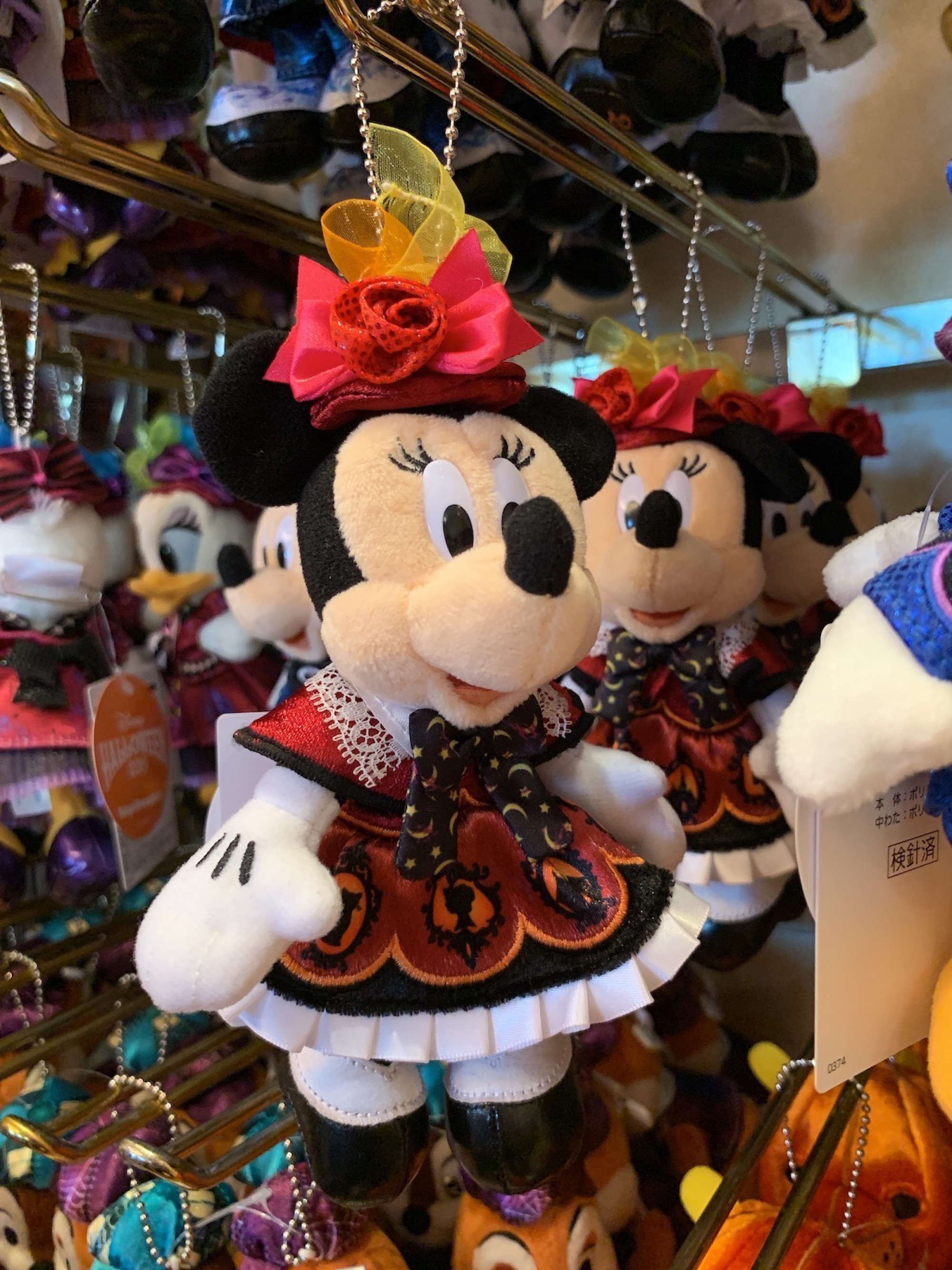 ミニーぬいぐるみバッジ キャステル Castel ディズニー情報