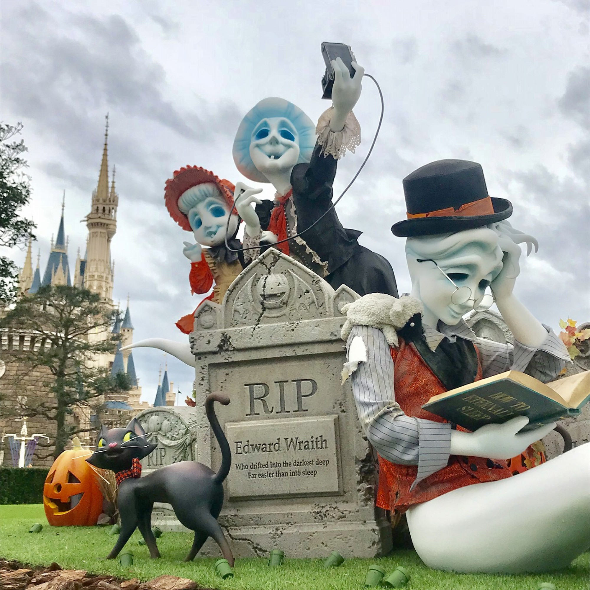 ハロウィンイベントの合言葉 キャステル Castel ディズニー情報