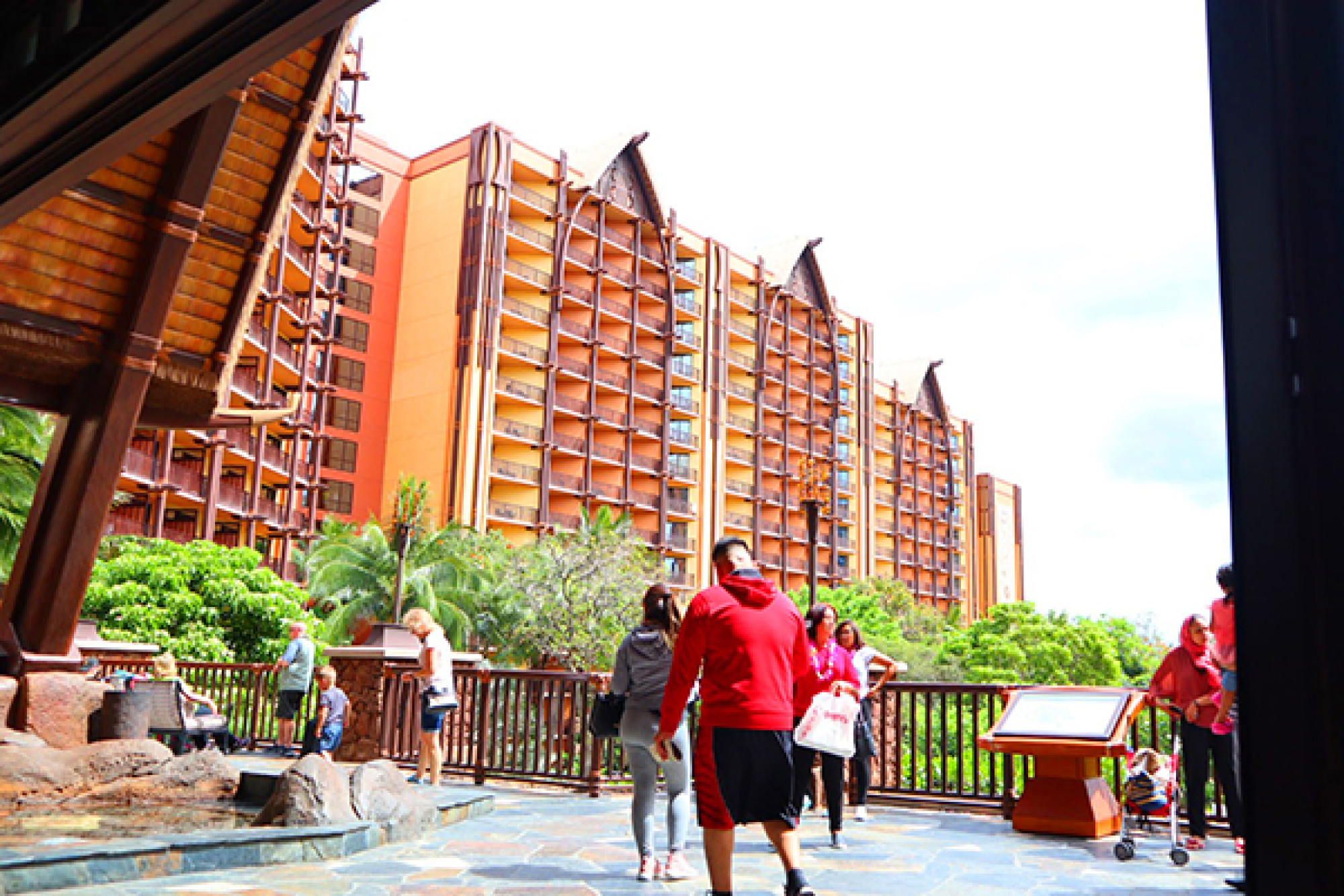 アウラニ ディズニー リゾートのロビーからの風景 キャステル Castel ディズニー情報