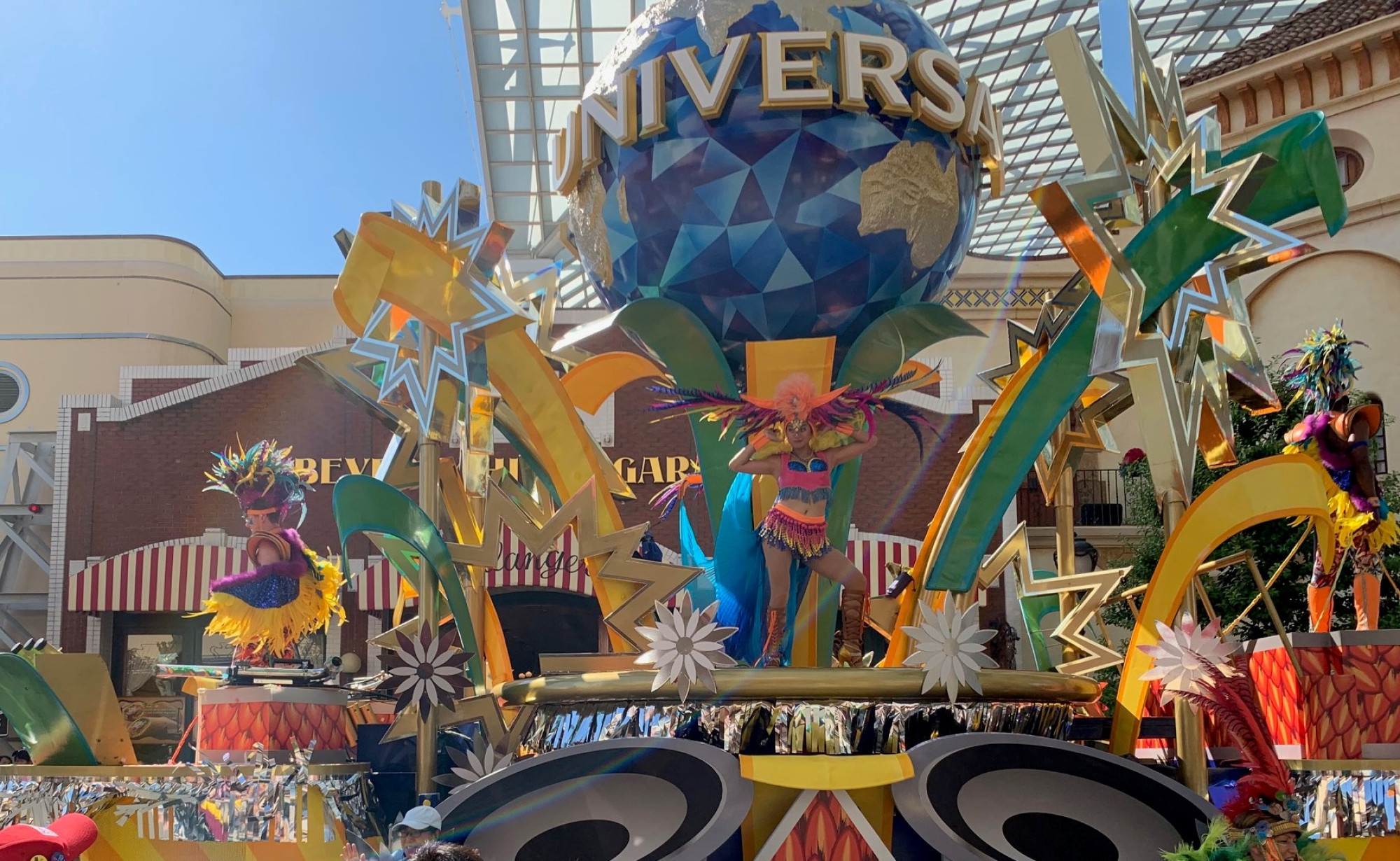 フェスタ デ パレード キャステル Castel ディズニー情報