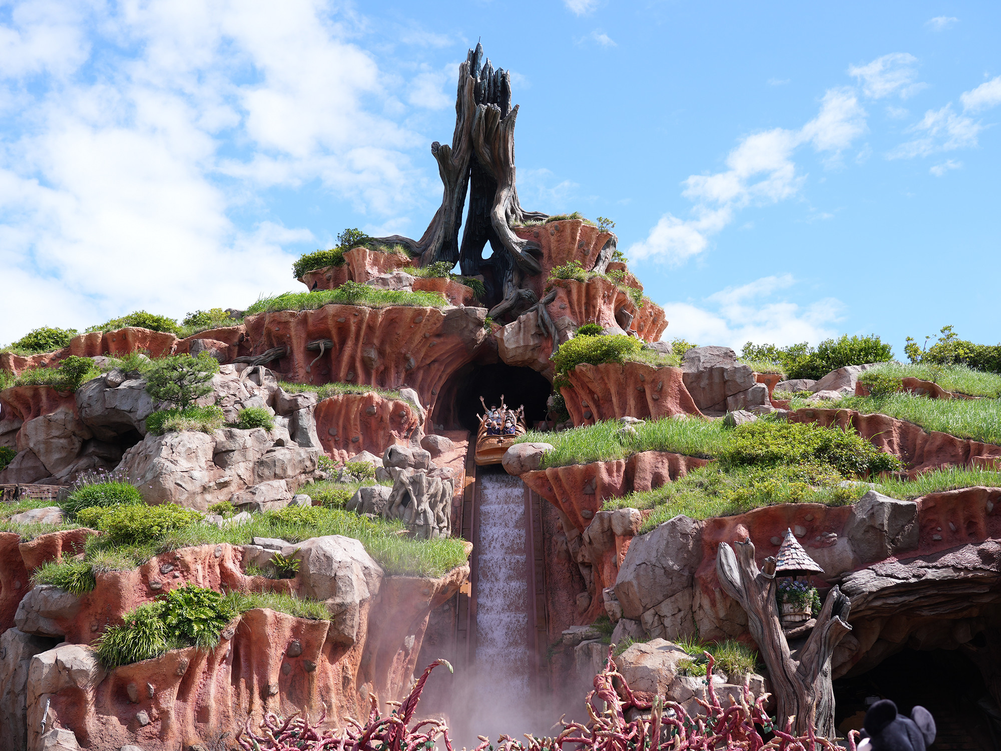 スプラッシュマウンテン クリッターカントリー キャステル Castel ディズニー情報