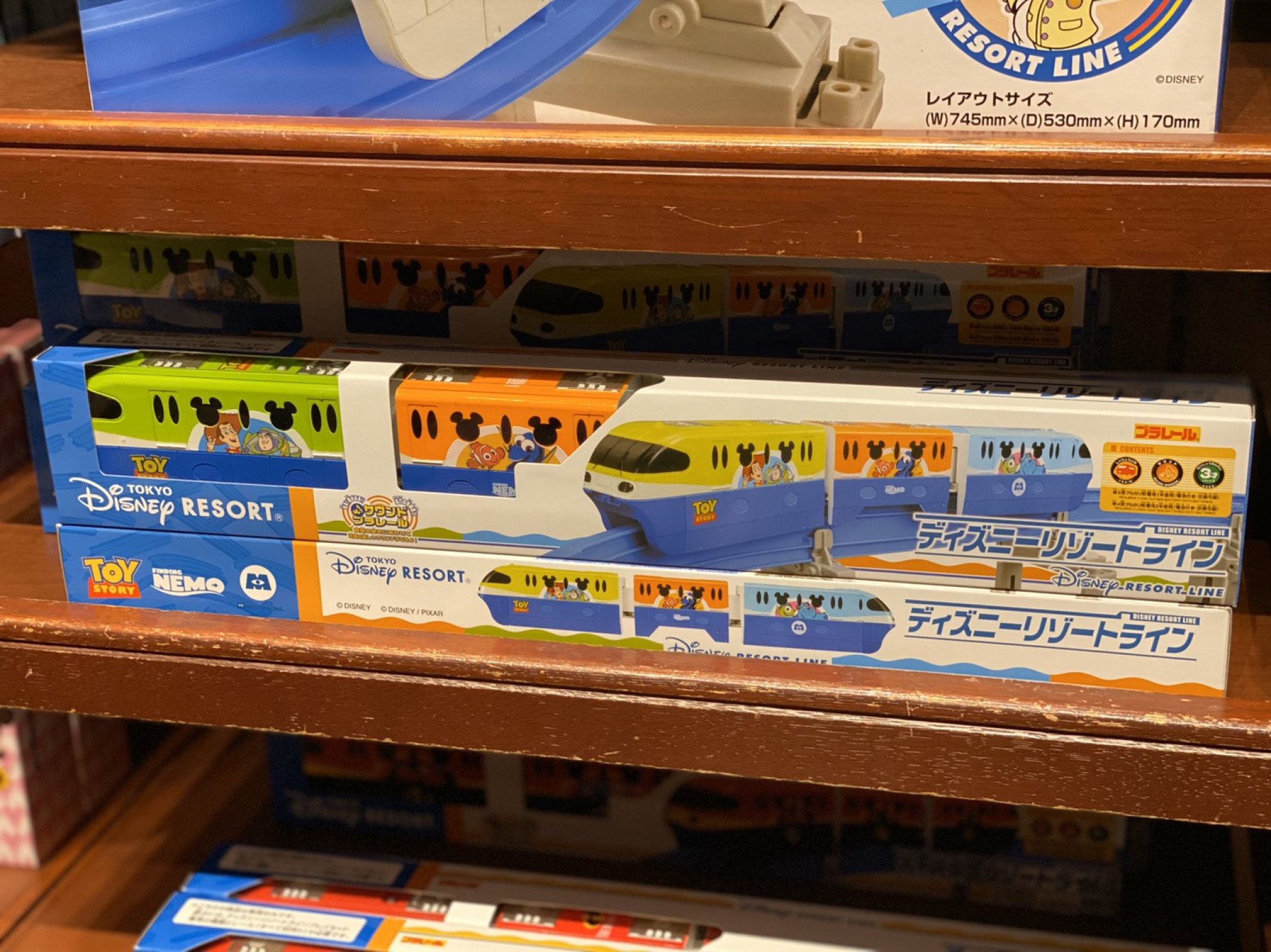 ピクサーのトレイントイ プラレール キャステル Castel ディズニー情報