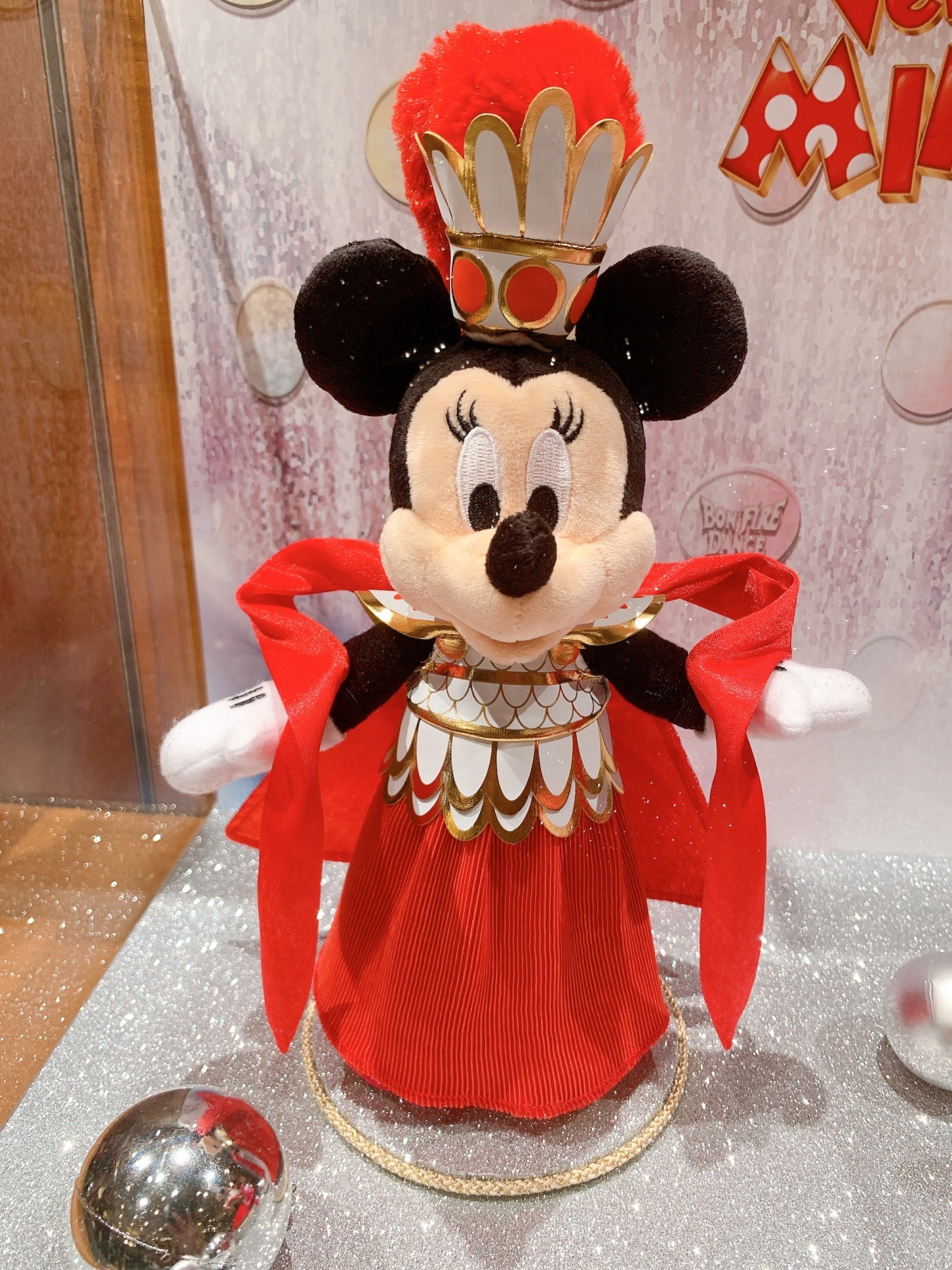 ポージープラッシーコスチューム レジェンド オブ ミシカ キャステル Castel ディズニー情報