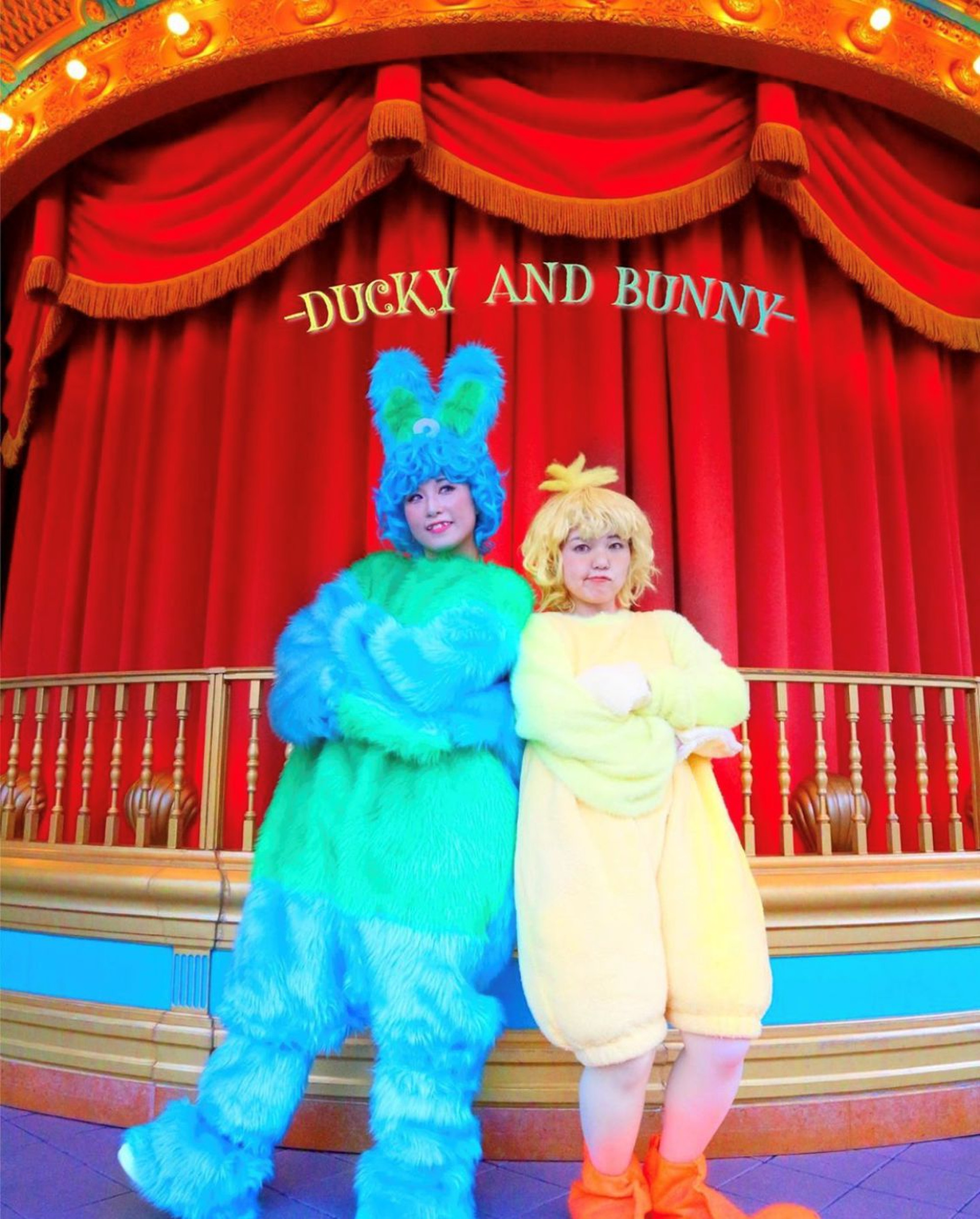 ダッキー バニー仮装 キャステル Castel ディズニー情報