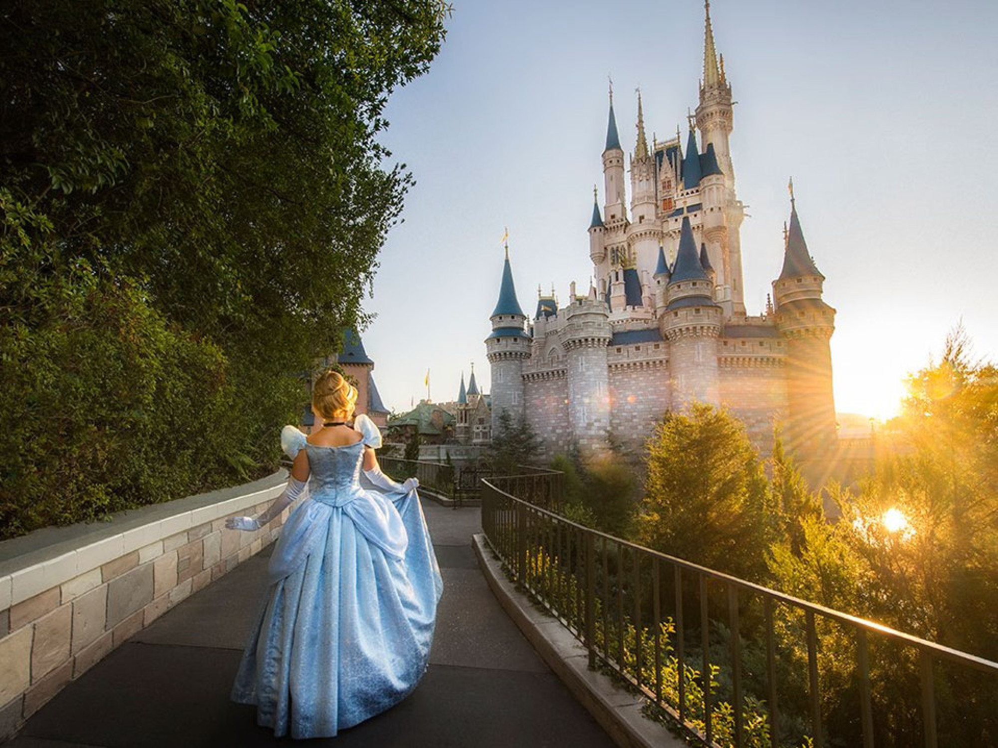 ディズニークイズ キャステル Castel ディズニー情報