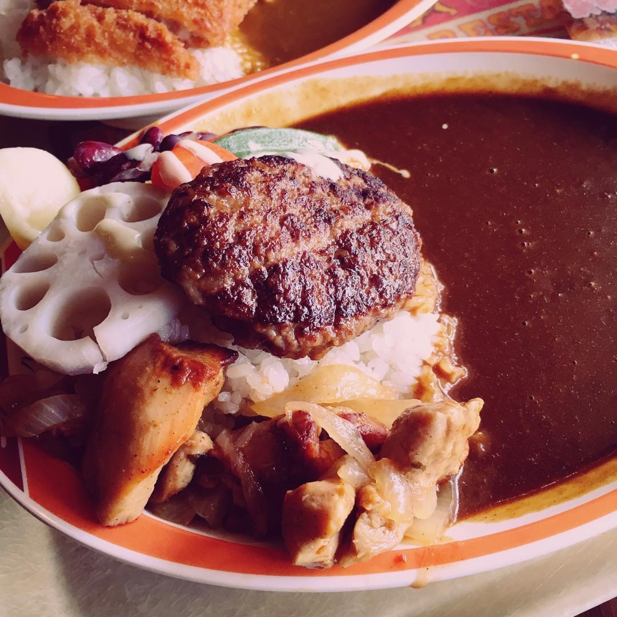 カレーが嫌いな人はいないですよね キャステル Castel ディズニー情報